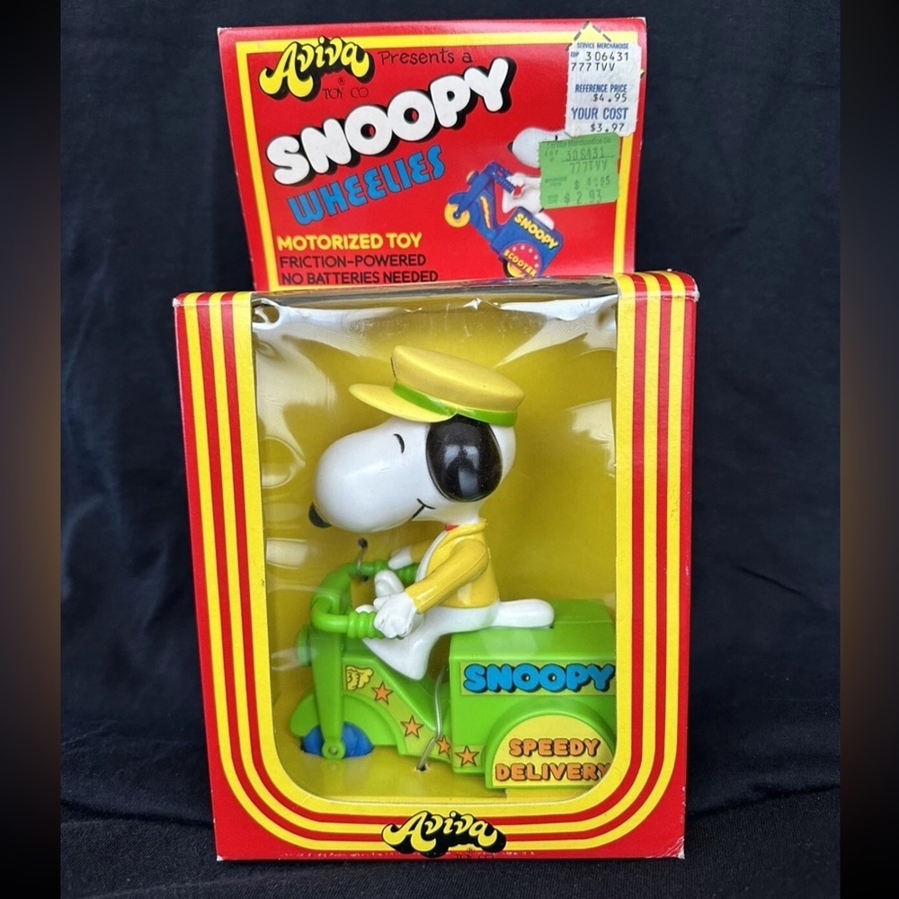 Vintage 1965 Aviva Hasbro Snoopy Speedy Delivery Motorized Scooter Opened Box